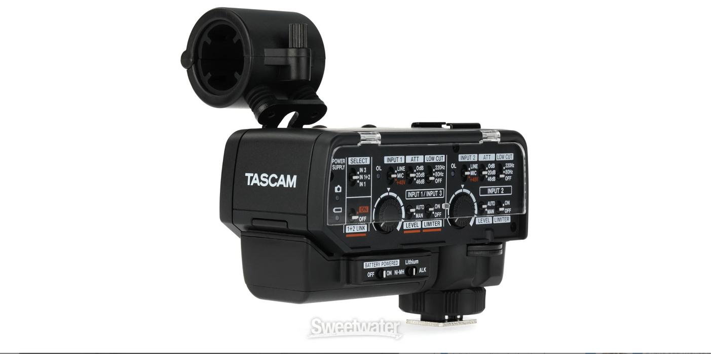 Adaptador de microfone TASCAM CA-XLR2d-AN XLR para câmeras sem espelho