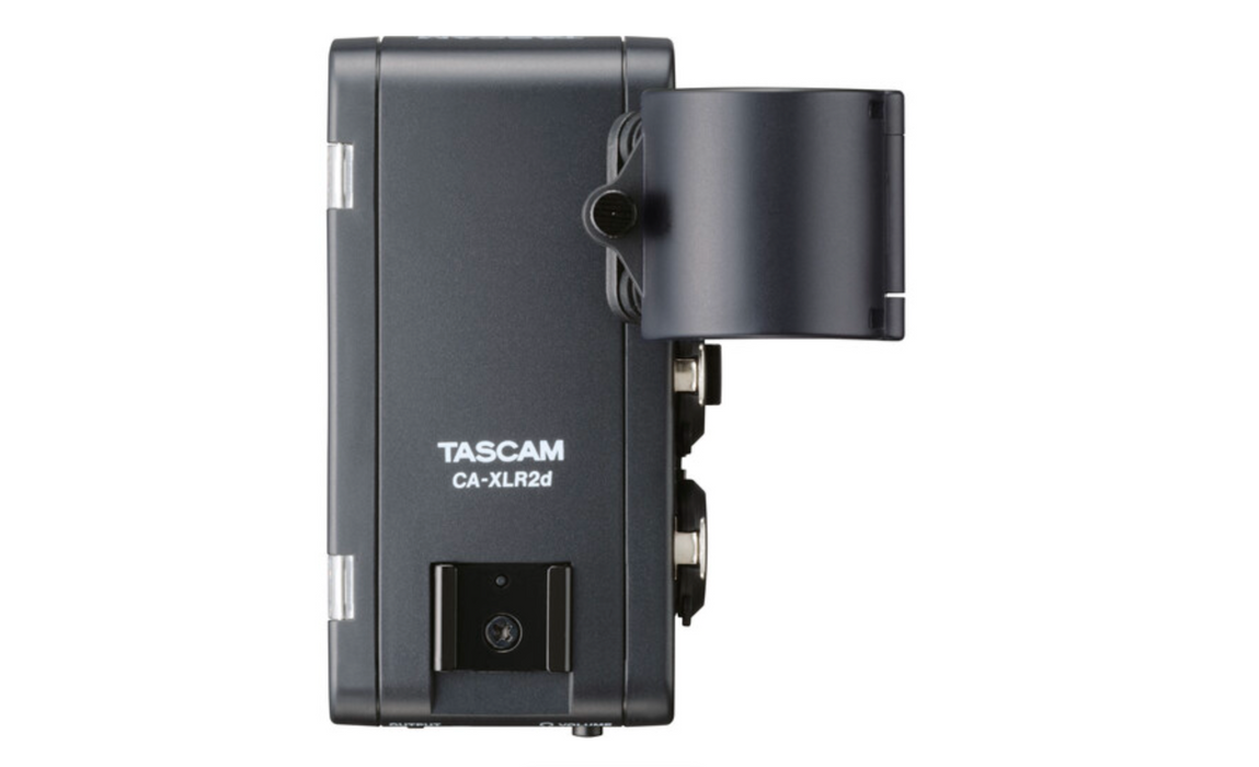Adaptador de microfone TASCAM CA-XLR2d-F XLR para câmeras FujiFilm