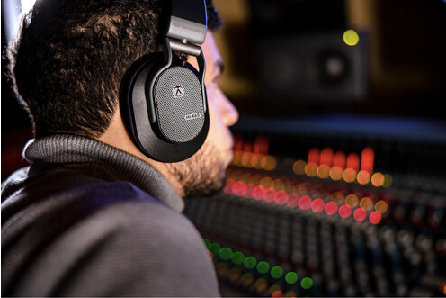 Fones de ouvido Austrian Audio Hi-X65 Professional Headphone com design aberto