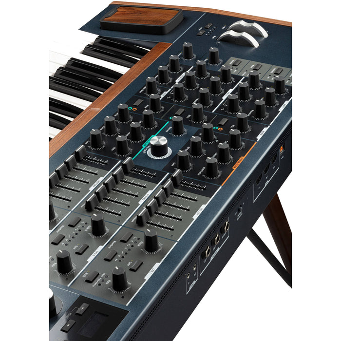 Sintetizador Arturia PolyBrute analógico polifônico